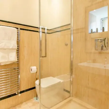La Petite Maison Piave * Roma