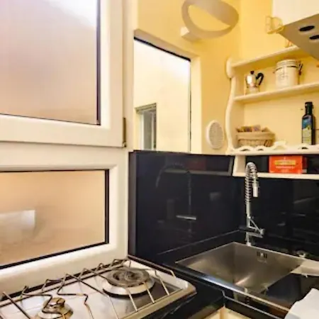 La Petite Maison Piave Rome