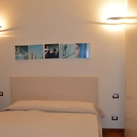 La Petite Maison Piave * Rome